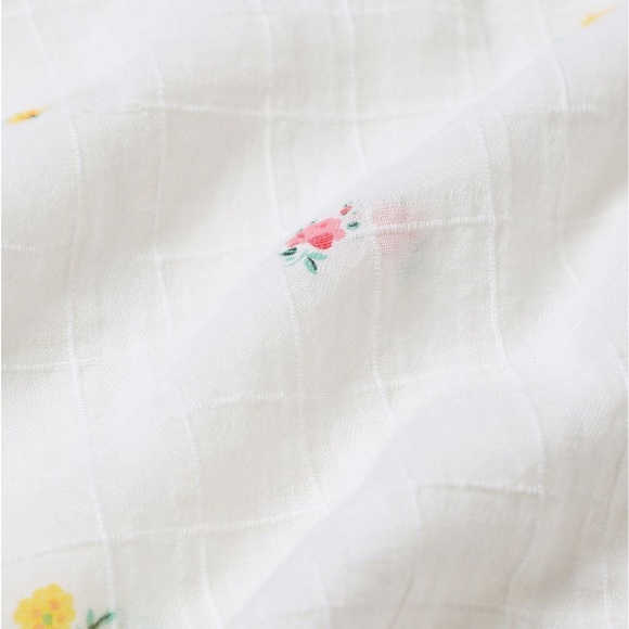 Rails Mariah Top with Mini Buds Pattern - Picture 3 of 13